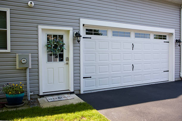 24/7 Emergency Garage Door Panel Replacement experts in Coleman, MI
